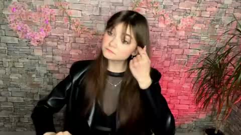 Snapshot of may_rollins chatting on 05/19/26, 01:28 may online show from 05/19/26, 01:28