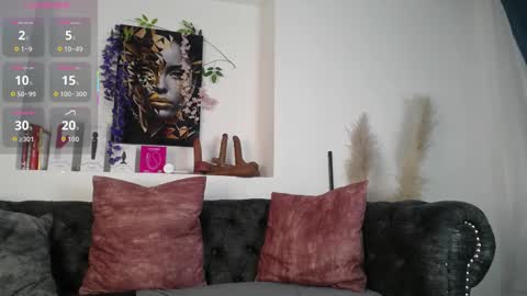 Snapshot of may_wood chatting on 10/09/25, 12:03 may_wood online show from 10/09/25, 12:03