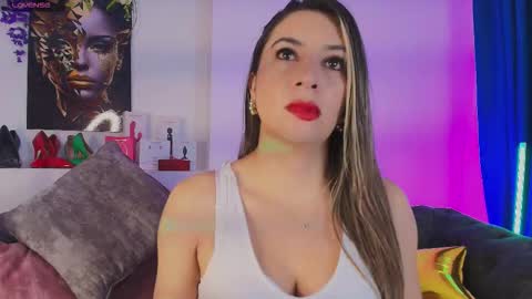 Snapshot of may_wood chatting on 01/15/26, 12:10 may_wood online show from 01/15/26, 12:10