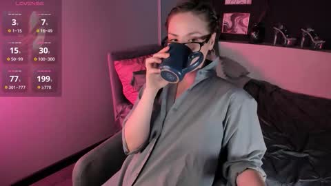 Maya online show from 03/10/26, 02:33