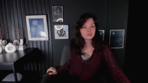 Snapshot of maya___muse chatting on 06/18/26, 12:53 Maya online show from 06/18/26, 12:53