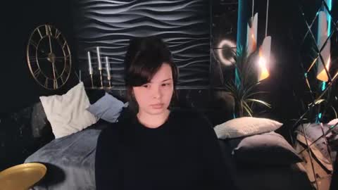 Snapshot of maya___muse chatting on 07/05/26, 02:24 Maya online show from 07/05/26, 02:24