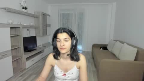 Maya online show from 04/29/26, 05:30