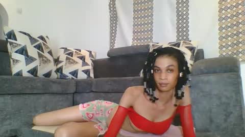 maya online show from 04/24/26, 09:06