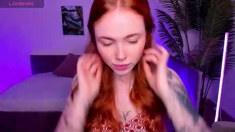 Maya online show from 09/29/25, 02:06