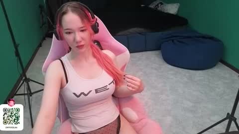 Snapshot of maya_viola chatting on 03/18/26, 06:16 Maya Viola online show from 03/18/26, 06:16