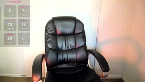 mayaamor online show from 11/24/25, 01:00