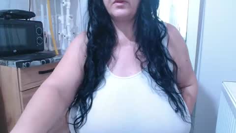 Maya online show from 11/18/25, 05:34