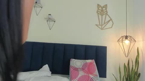 SOFIA online show from 12/18/25, 12:22