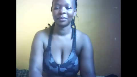 Snapshot of mayah_sexy chatting on 02/26/26, 07:40 mayah_sexy online show from 02/26/26, 07:40