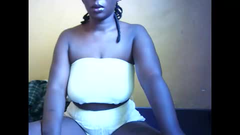 Snapshot of mayah_sexy chatting on 03/06/26, 05:37 mayah_sexy online show from 03/06/26, 05:37
