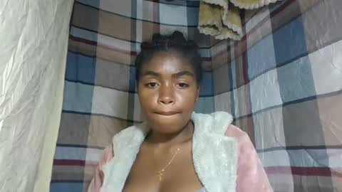 Snapshot of mayajadorelie chatting on 09/12/25, 11:04 charlesia online show from 09/12/25, 11:04