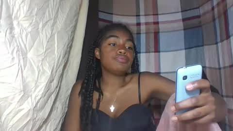 Snapshot of mayajadorelie chatting on 09/24/25, 09:56 charlesia online show from 09/24/25, 09:56