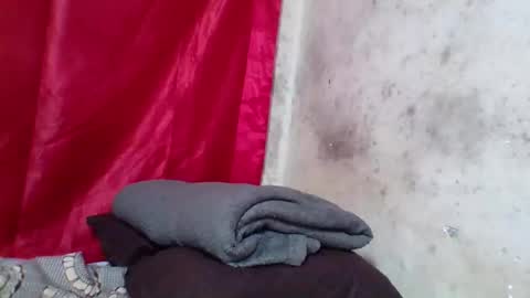 Snapshot of mayajadorelie chatting on 11/17/25, 05:35 charlesia online show from 11/17/25, 05:35