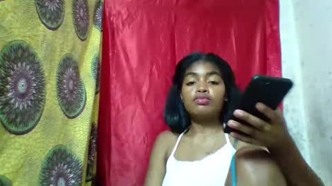 Snapshot of mayajadorelie chatting on 11/24/25, 06:51 charlesia online show from 11/24/25, 06:51