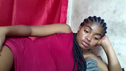 Snapshot of mayajadorelie chatting on 11/30/25, 07:34 charlesia online show from 11/30/25, 07:34