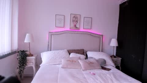 Mayajhons online show from 02/15/26, 02:03