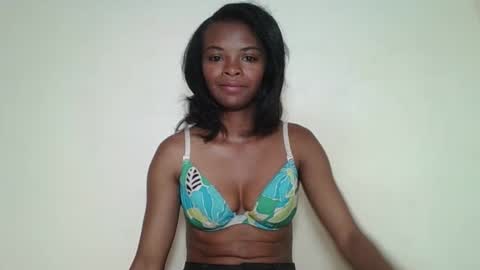 mayalabelle online show from 11/13/25, 02:54