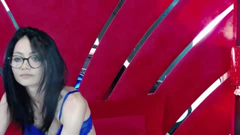 Snapshot of mayaleey chatting on 06/15/26, 04:20 Maya online show from 06/15/26, 04:20