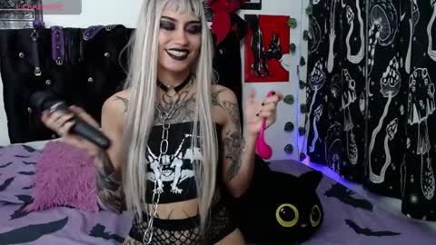 Snapshot of mayaredd chatting on 05/09/26, 04:39 mayaredd online show from 05/09/26, 04:39