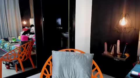 Snapshot of mayarusell01 chatting on 02/12/25, 04:44 Nicolle Ruselle Hello my lovely schedule for great fun from 630 am and end 800 pm Colombian time I wait for you online show from 02/12/25, 04:44