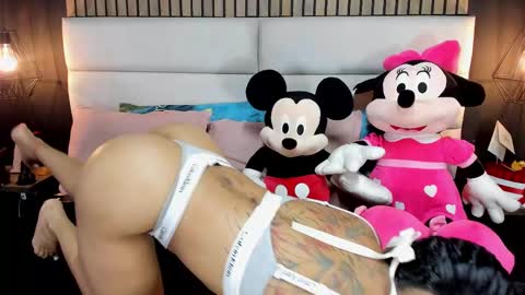 Snapshot of mayarusell01 chatting on 02/15/25, 09:48 Nicolle Ruselle Hello my lovely schedule for great fun from 630 am and end 800 pm Colombian time I wait for you online show from 02/15/25, 09:48