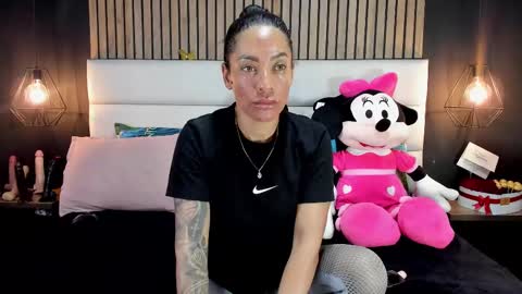 Snapshot of mayarusell01 chatting on 02/19/25, 11:17 Nicolle Ruselle Hello my lovely schedule for great fun from 630 am and end 800 pm Colombian time I wait for you online show from 02/19/25, 11:17