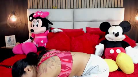 Snapshot of mayarusell01 chatting on 02/27/25, 10:15 Nicolle Ruselle Hello my lovely schedule for great fun from 630 am and end 800 pm Colombian time I wait for you online show from 02/27/25, 10:15