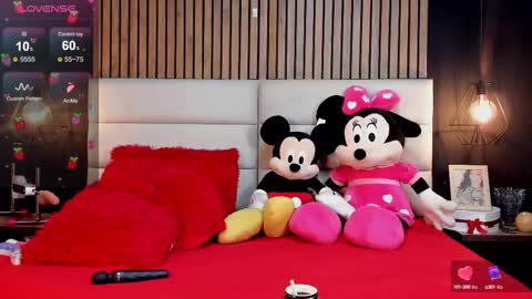 Snapshot of mayarusell01 chatting on 09/27/25, 10:48 Nicolle Ruselle Hello my lovely schedule for great fun from 630 am and end 800 pm Colombian time I wait for you online show from 09/27/25, 10:48