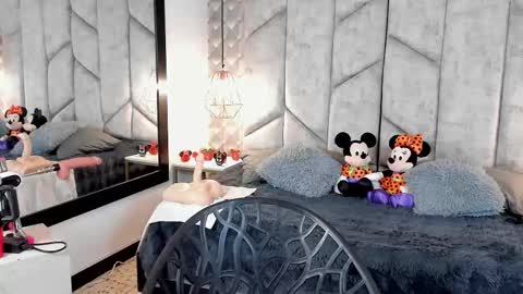 Snapshot of mayarusell01 chatting on 10/13/25, 01:00 Nicolle Ruselle Hello my lovely schedule for great fun from 630 am and end 800 pm Colombian time I wait for you online show from 10/13/25, 01:00