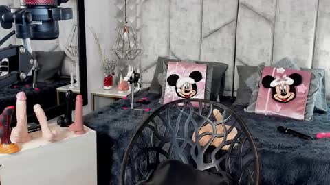 Snapshot of mayarusell01 chatting on 11/15/25, 09:11 Nicolle Ruselle Hello my lovely schedule for great fun from 630 am and end 800 pm Colombian time I wait for you online show from 11/15/25, 09:11