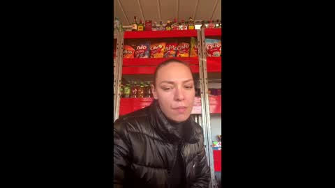 Snapshot of mayaweissx chatting on 11/03/25, 01:12 MayaWeissX online show from 11/03/25, 01:12