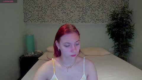Snapshot of maybe_mia chatting on 01/27/25, 12:54 Mia GMT2 Mon 3-9 AM Tue 3-9 AM Wed 3-9 AMThur 10 AM - 4 PM Fri 3-9 AM Sat 3-9 AM Sun 3-9 AM. online show from 01/27/25, 12:54
