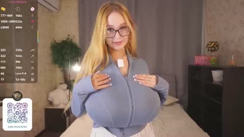 Milina online show from 06/19/26, 05:50