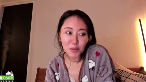 Snapshot of maybenanako chatting on 02/22/26, 12:01 Nanako online show from 02/22/26, 12:01