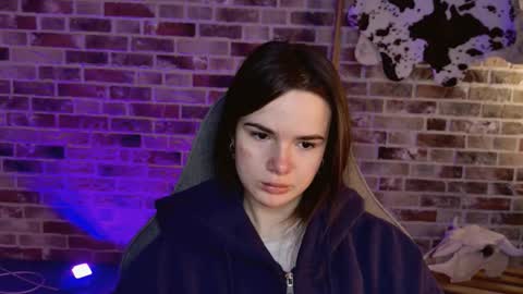 maybloom_ online show from 02/04/26, 06:08