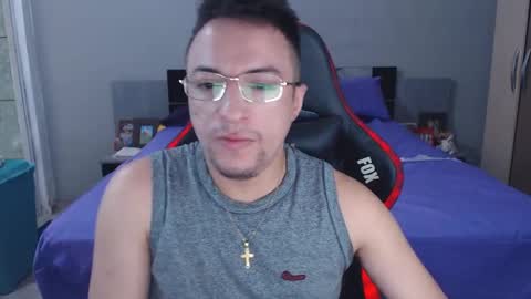 Snapshot of mayke1996 chatting on 11/17/25, 01:39 Mayke online show from 11/17/25, 01:39