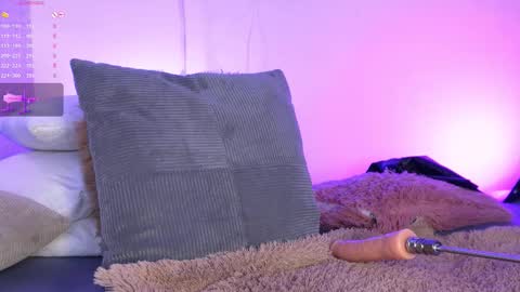 Mayka online show from 03/08/26, 02:04