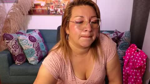 Mailyn online show from 01/23/25, 10:44