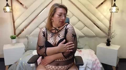 Mailyn online show from 02/13/25, 11:58