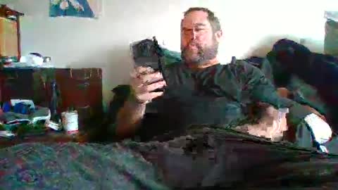 Snapshot of mayoramx chatting on 01/29/25, 05:45 Dad bod 43 online show from 01/29/25, 05:45