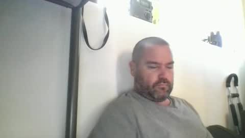 Snapshot of mayoramx chatting on 03/24/26, 05:07 Dad bod 43 online show from 03/24/26, 05:07