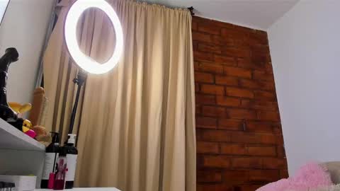 may online show from 02/14/25, 10:28