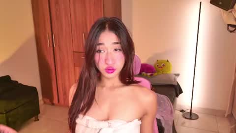 may online show from 06/11/26, 02:53