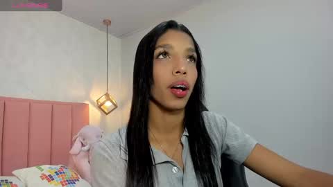 Snapshot of mayroberts chatting on 01/17/25, 12:10 MAY online show from 01/17/25, 12:10