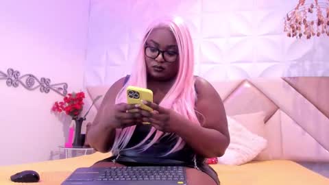 Snapshot of maystorm_ chatting on 10/04/25, 03:04 May online show from 10/04/25, 03:04