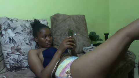 Snapshot of mayumi02 chatting on 03/04/25, 02:06 mayumi02 online show from 03/04/25, 02:06