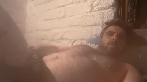 Snapshot of mazl0w chatting on 09/13/25, 06:40 mazl0w online show from 09/13/25, 06:40