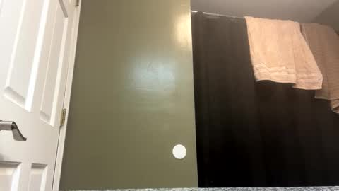 Snapshot of mbkjino12345 chatting on 11/26/25, 01:50 mbkjino12345 online show from 11/26/25, 01:50