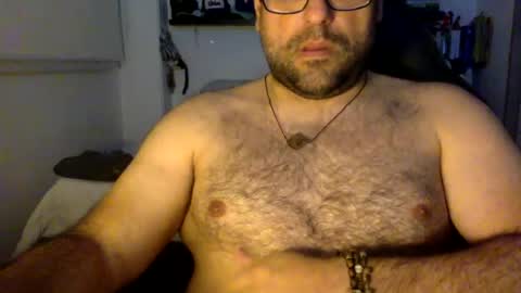 Snapshot of mbotve chatting on 06/30/26, 04:46 VzlaMan online show from 06/30/26, 04:46